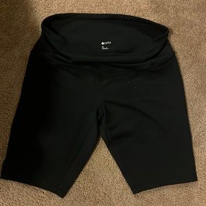 Zella Biker shorts. Women’s athletic shorts size XL